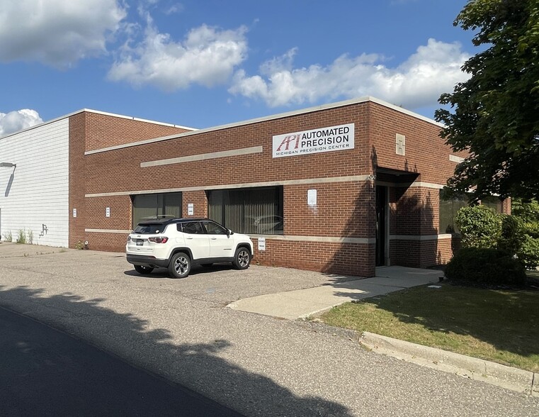 47522 Galleon Dr, Plymouth, MI for lease - Building Photo - Image 1 of 7