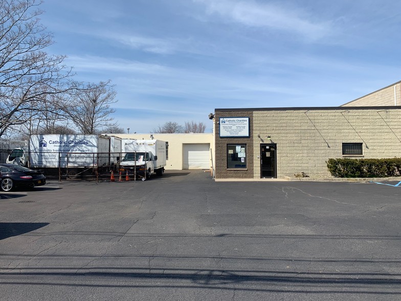 38 Saint Johns Pl, Freeport, NY for sale - Building Photo - Image 1 of 1