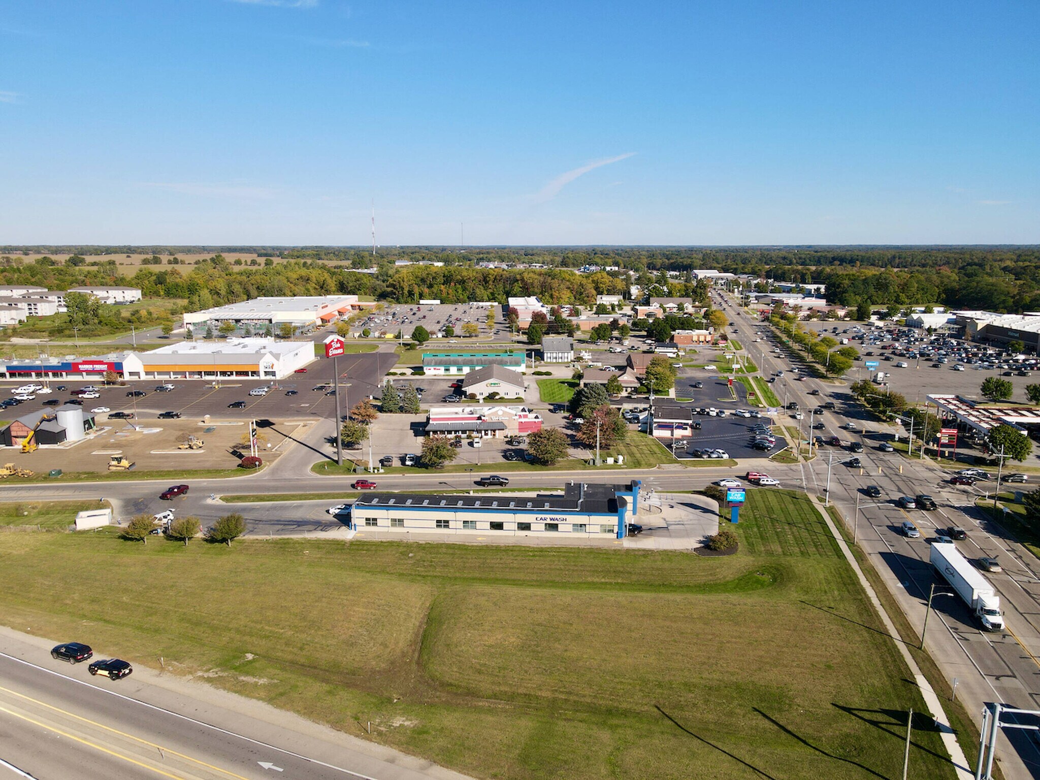 360 N Willowbrook Rd, Coldwater, MI 49036 WhiteWater Express Car Wash