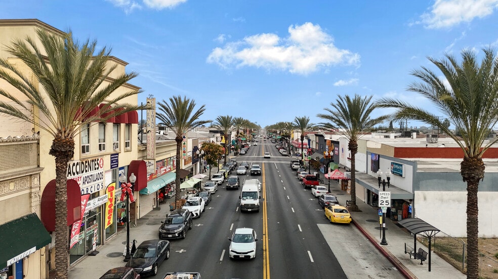 4709-4711 E Whittier Blvd, Los Angeles, CA for sale - Building Photo - Image 3 of 25