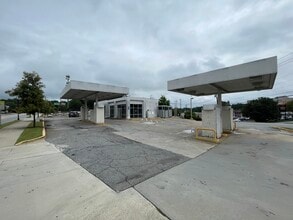 5404 Peachtree Industrial Blvd, Chamblee, GA for lease Building Photo- Image 1 of 8