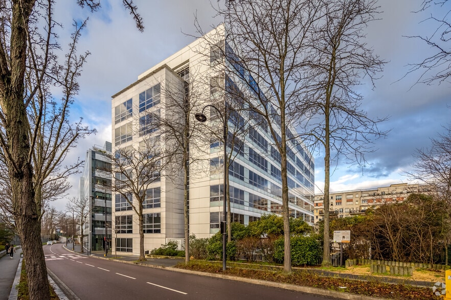 1 Rue De L'Union, Rueil-Malmaison for lease - Building Photo - Image 3 of 10