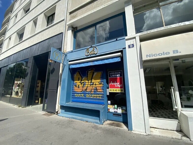 Retail in Le Havre for lease - Building Photo - Image 1 of 5