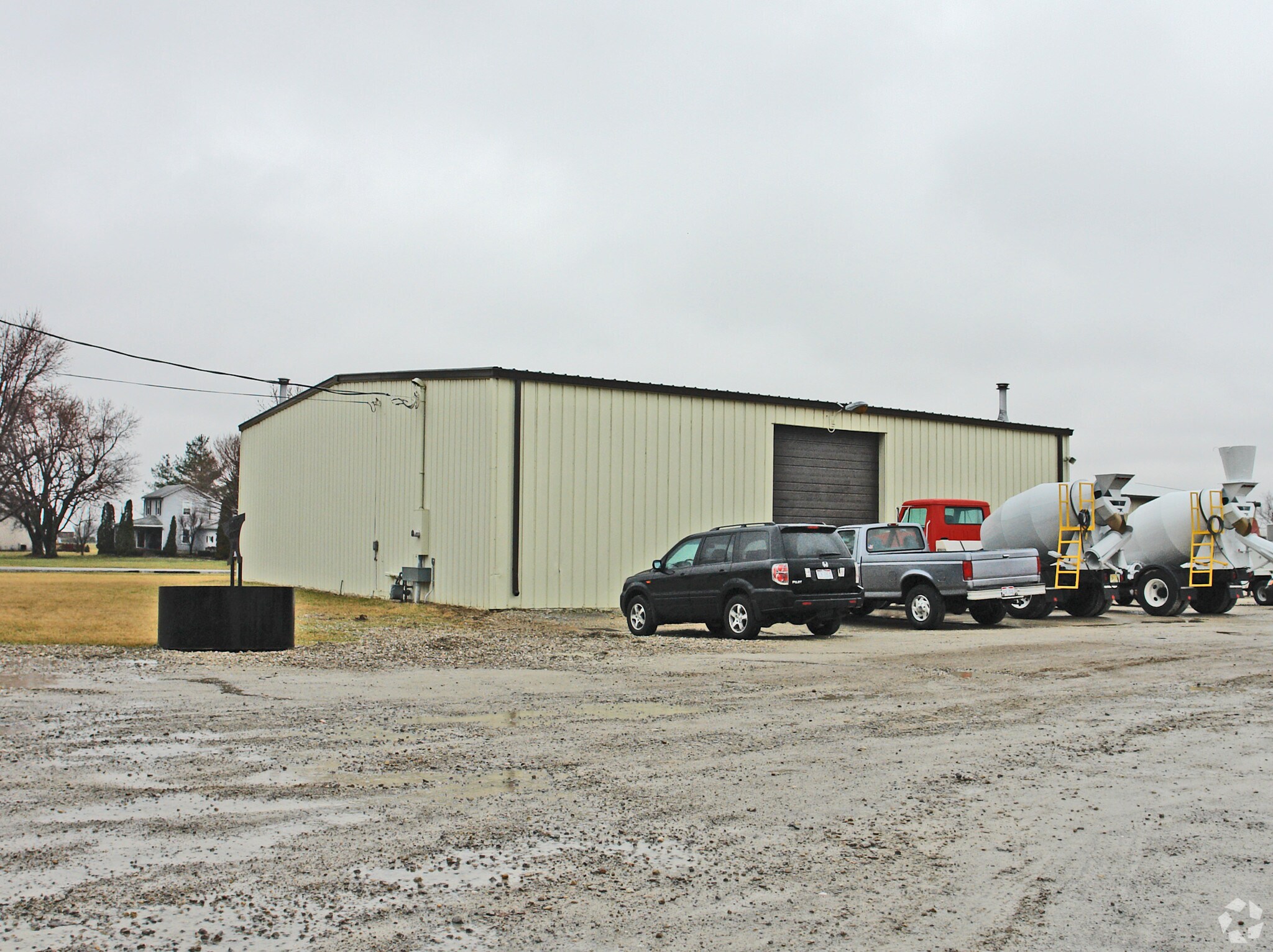 1221 Groop Rd, Springfield, OH for lease Primary Photo- Image 1 of 6