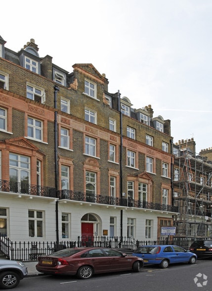55-56 Russell Sq, London for lease - Building Photo - Image 3 of 3
