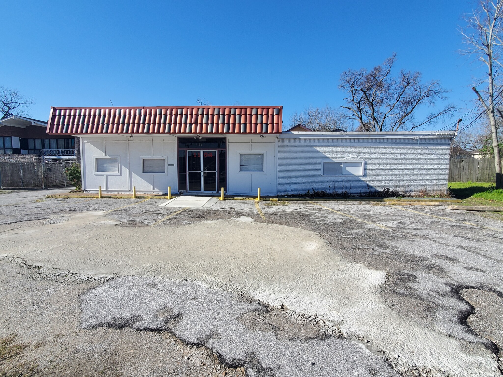 1104 Evergreen Dr, Houston, TX for sale Primary Photo- Image 1 of 11