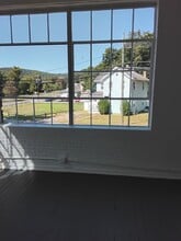 141 S Main St, Beacon Falls, CT for lease Interior Photo- Image 1 of 4