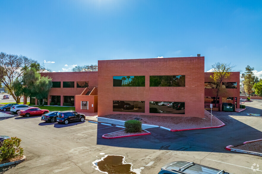 10220 N 31st Ave, Phoenix, AZ for lease - Building Photo - Image 3 of 19