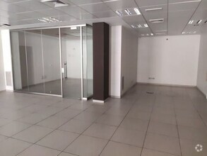 Office/Retail in Alcalá De Henares, Madrid for lease Interior Photo- Image 2 of 6