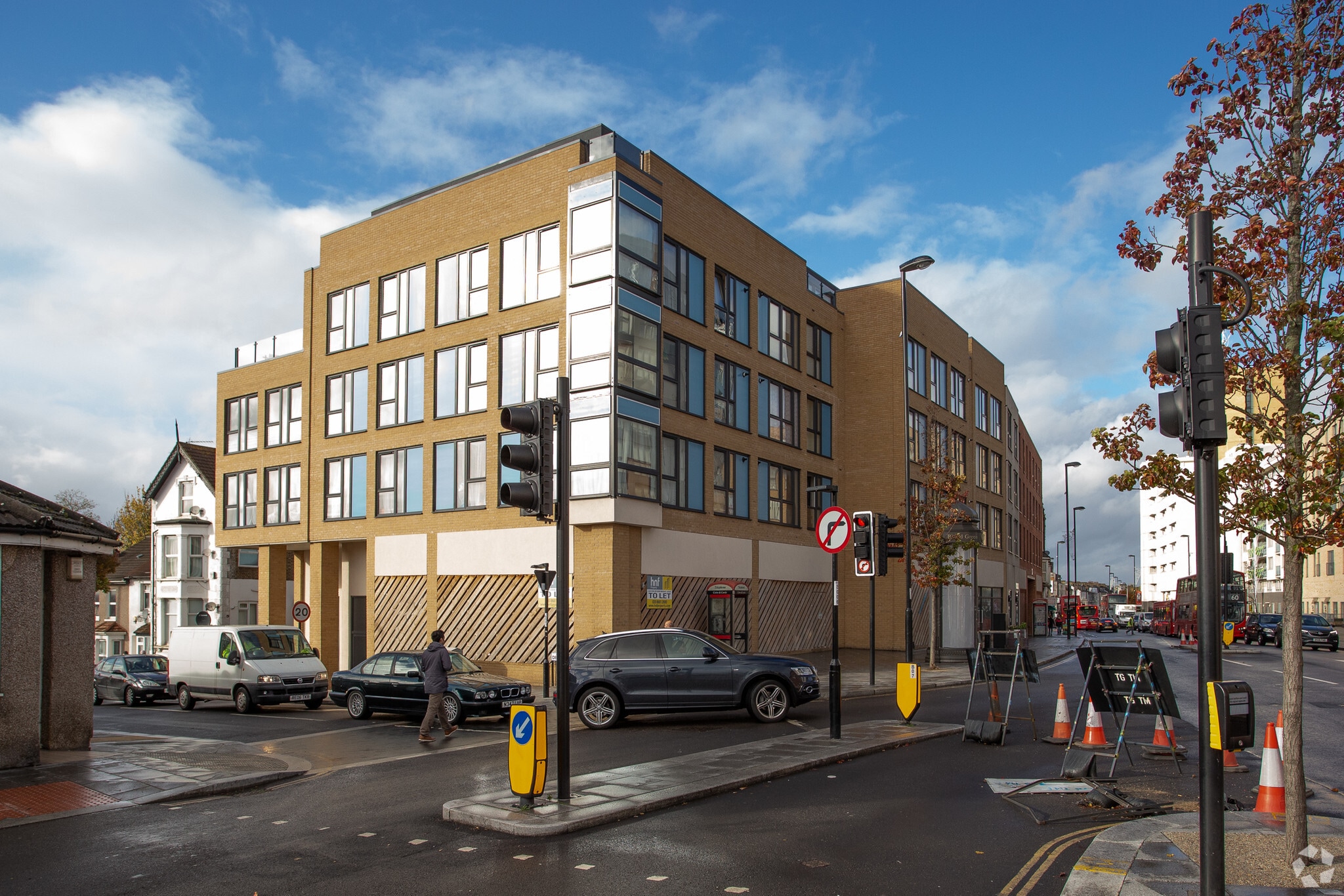 303 London Rd, Croydon for sale Primary Photo- Image 1 of 1