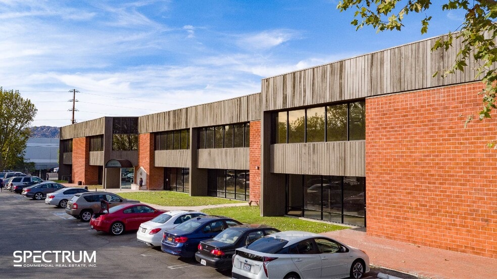 21617-21621 Nordhoff St, Chatsworth, CA for lease - Building Photo - Image 1 of 11