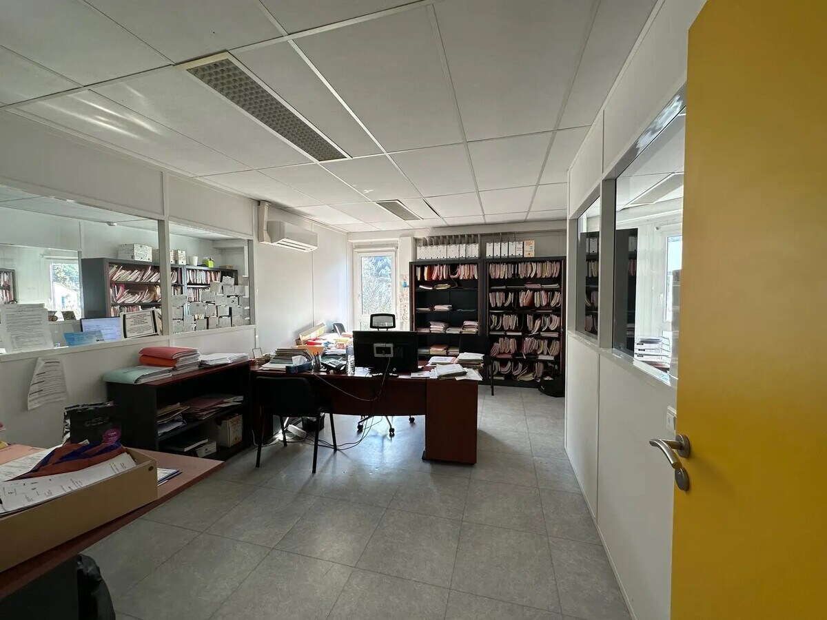 Gémenos, BDR 13420 -  -  - Interior Photo - Image 1 of 7