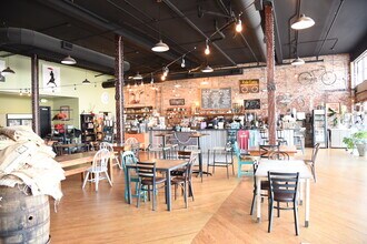 307 2nd Ave SE, Decatur, AL for lease Interior Photo- Image 2 of 3