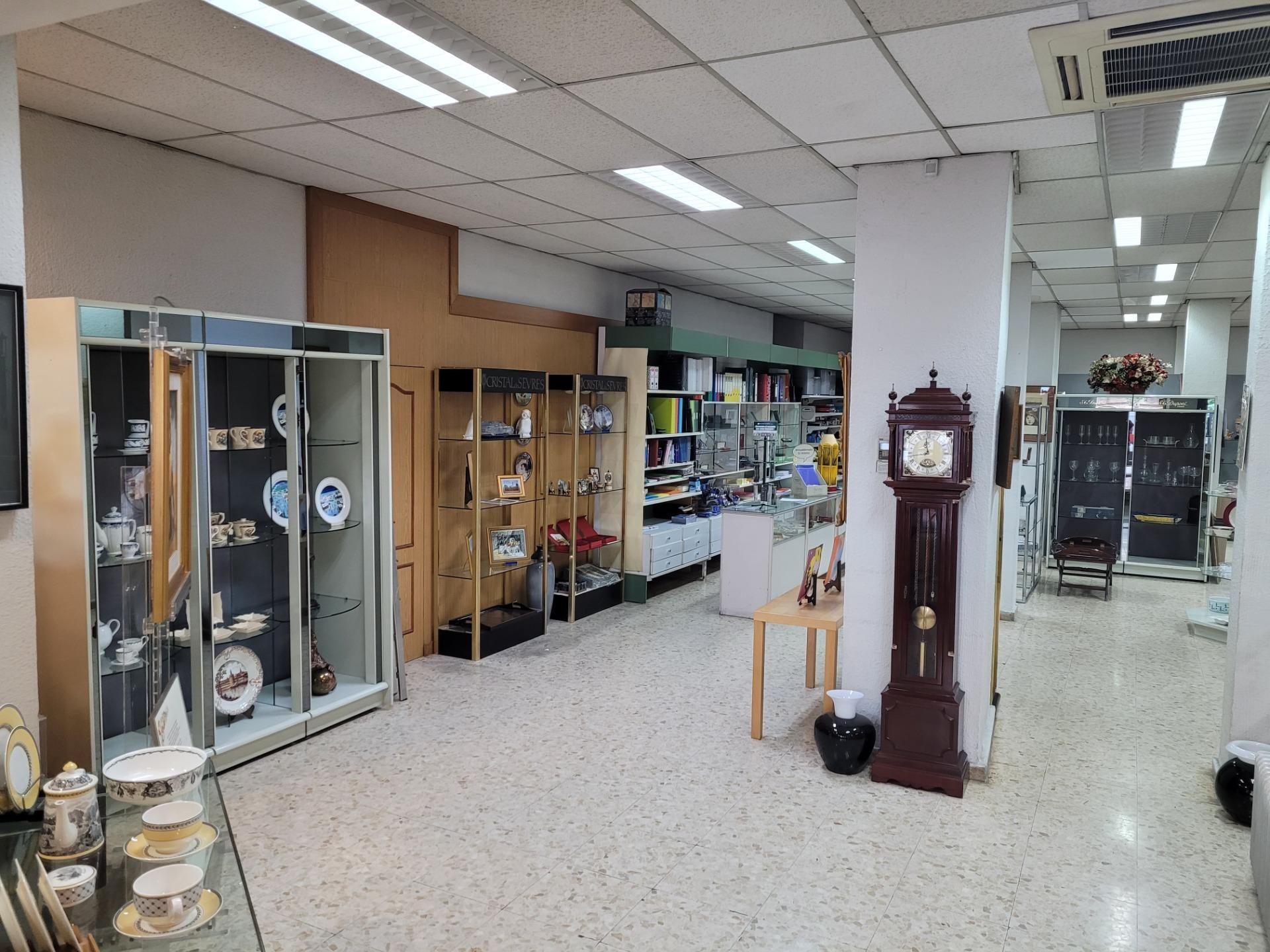 Retail in Madrid, Madrid for lease Interior Photo- Image 1 of 14