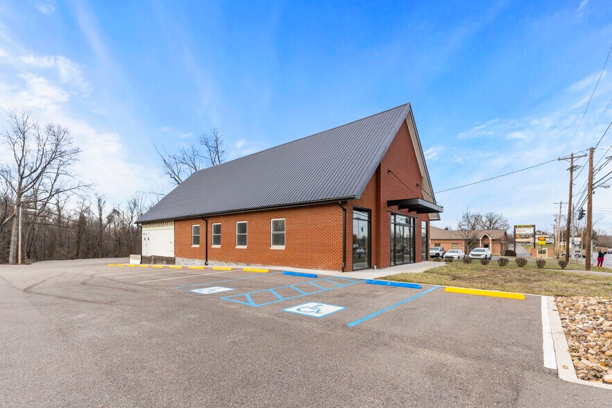 3339 13th St, Ashland, KY for sale - Building Photo - Image 3 of 16