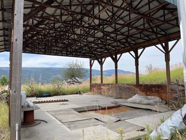 6615 Buchanan Rd, Coldstream, BC for lease - Building Photo - Image 2 of 3