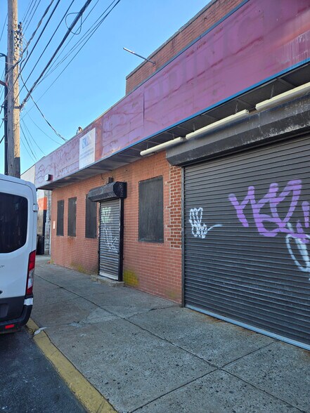 150 Lynhurst Ave, Staten Island, NY for lease - Building Photo - Image 2 of 10