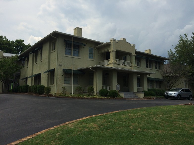 401 Holmes Ave, Huntsville, AL for lease - Primary Photo - Image 1 of 2