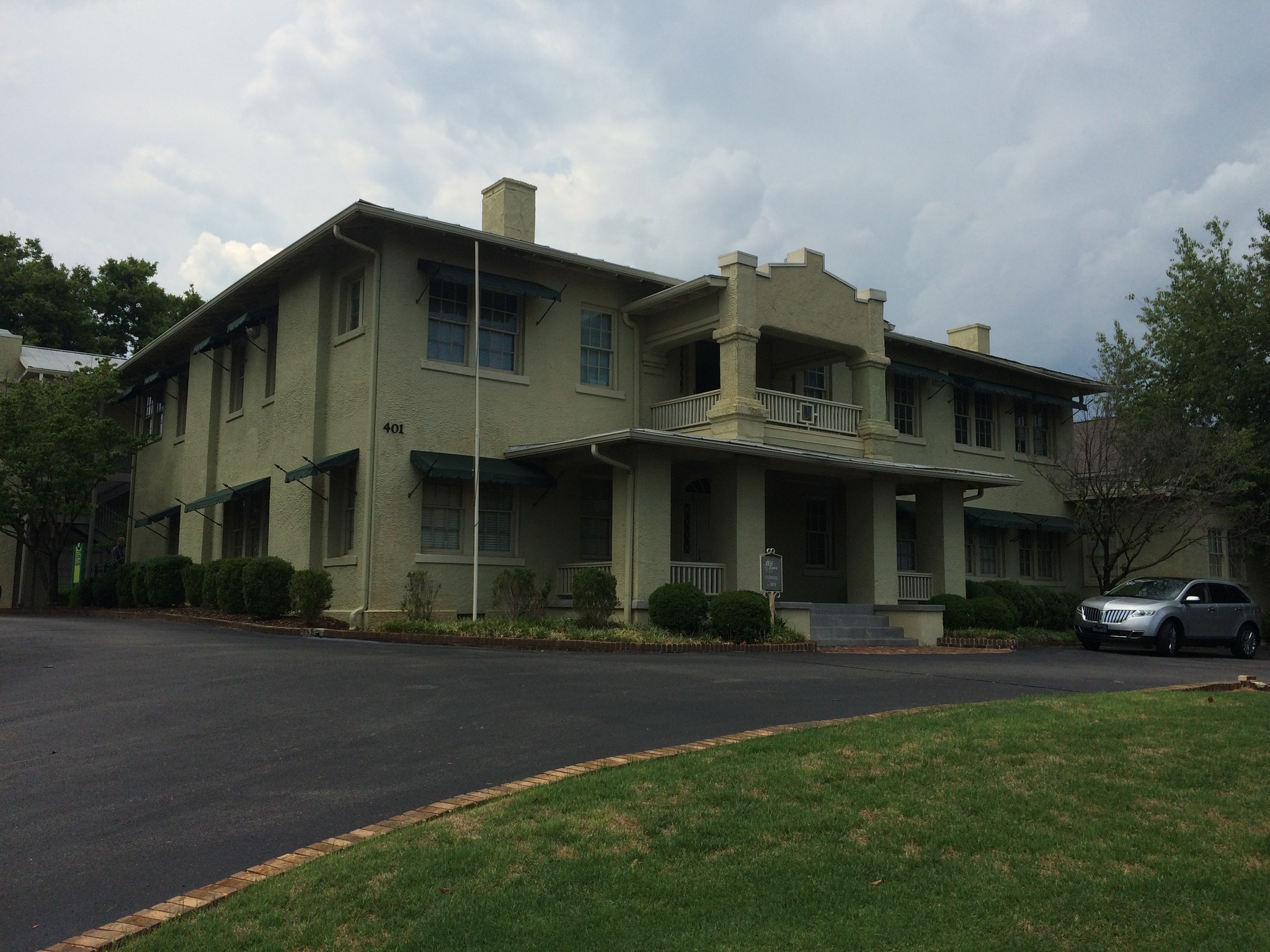 401 Holmes Ave, Huntsville, AL for lease Primary Photo- Image 1 of 3