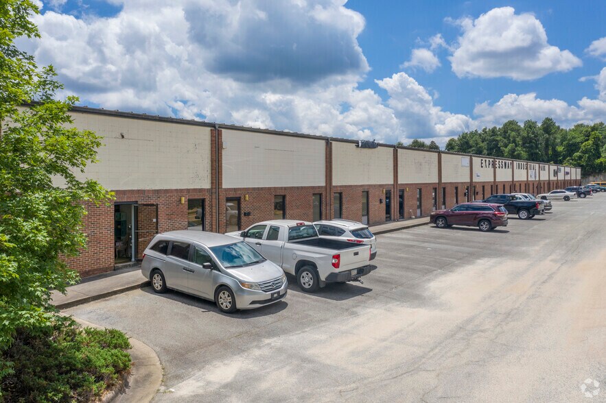 5045 Milgen Ct Columbus Ga 31907 Loopnet Com