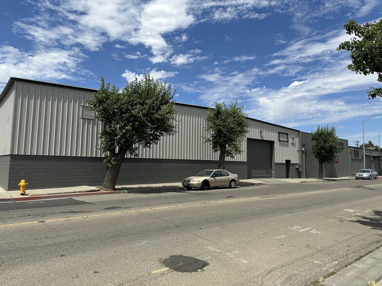 611 W Fremont St, Stockton, CA for lease - Building Photo - Image 2 of 4