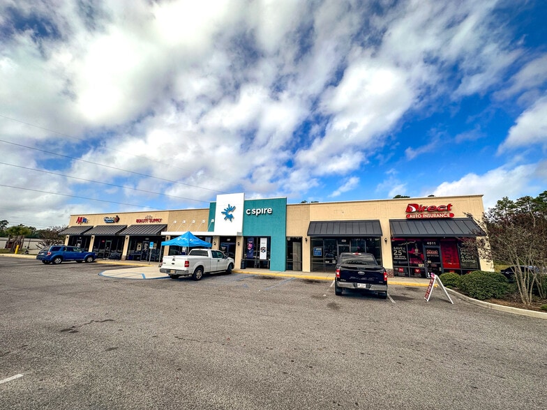 4501-4511 E Denny Ave, Pascagoula, MS for lease - Building Photo - Image 1 of 2