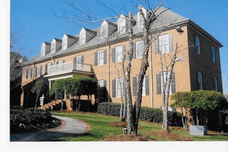 1070 Cambridge Sq, Alpharetta, GA for lease Building Photo- Image 1 of 5