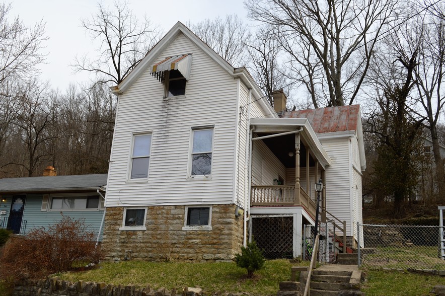 742 Delhi Ave, Cincinnati, OH for sale - Primary Photo - Image 1 of 1