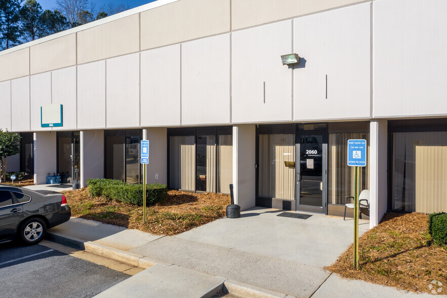 2020-2026 Weems Rd, Tucker, GA for lease - Building Photo - Image 3 of 7