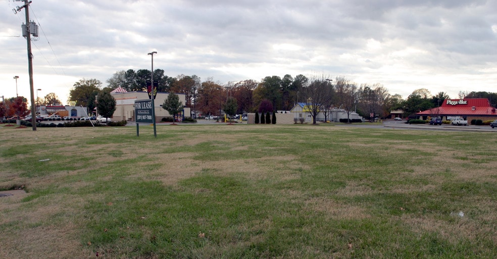 3802 Mechanicsville Tpke, Richmond, VA for lease - Building Photo - Image 2 of 4