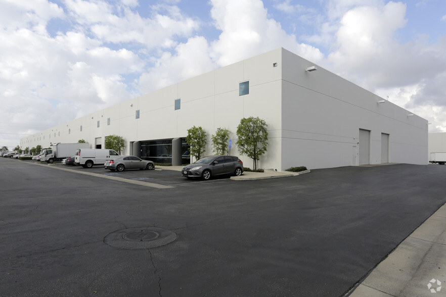 14101 Rosecrans Ave, La Mirada, CA for lease - Building Photo - Image 3 of 7