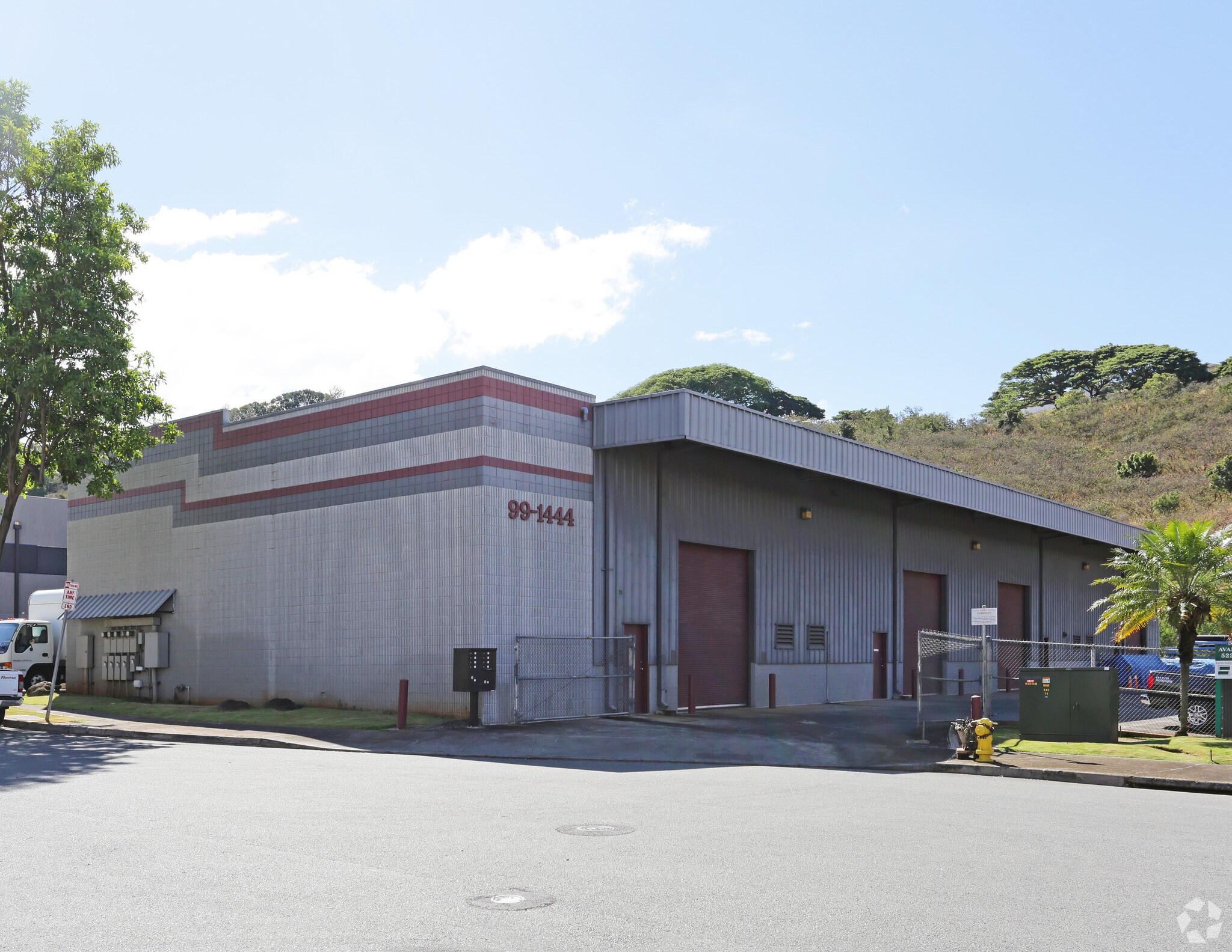 99-1444 Koaha Pl, Aiea, HI for sale Primary Photo- Image 1 of 1