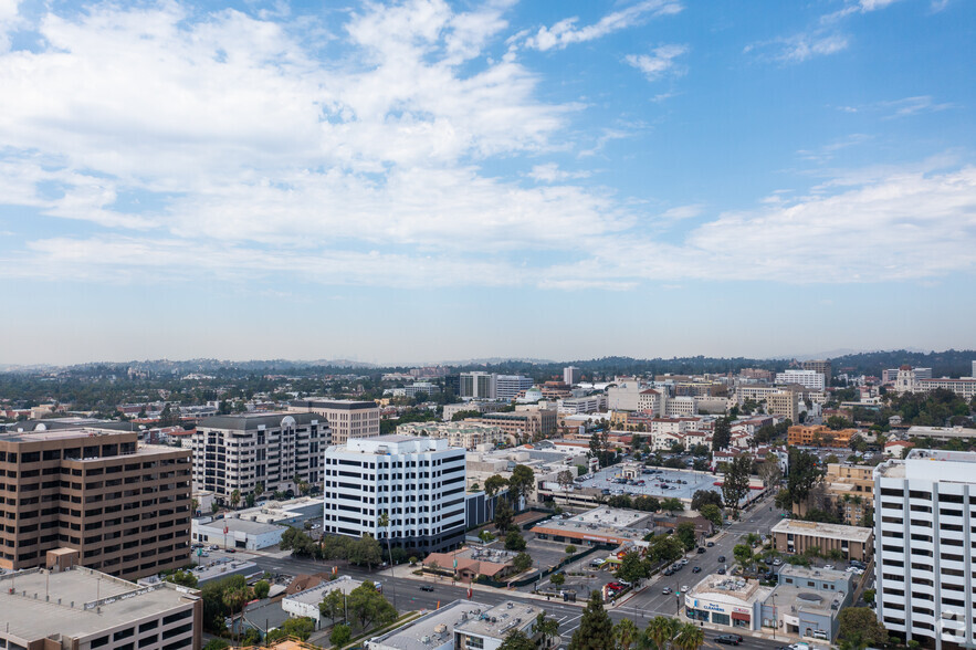 35 N Lake Ave, Pasadena, CA for lease - Building Photo - Image 3 of 3