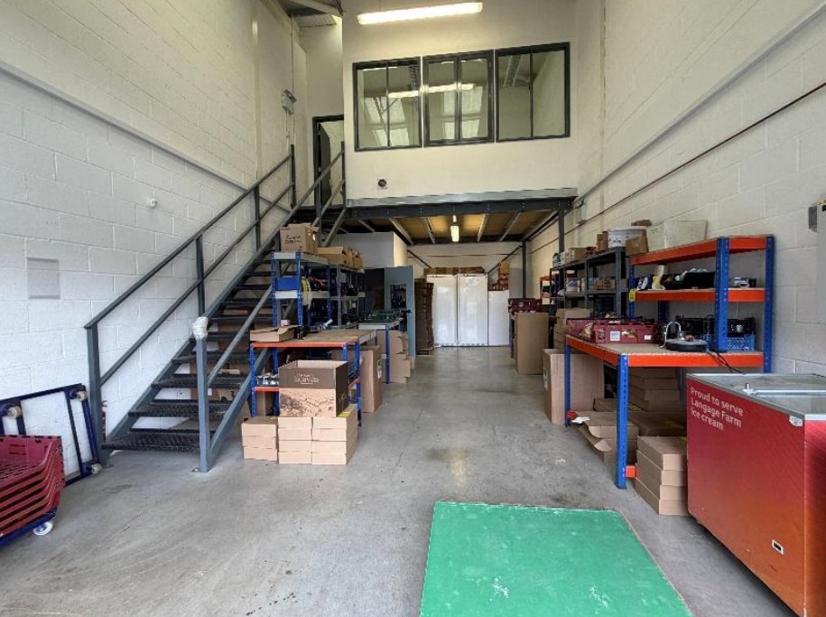 8 Station Hl, Chudleigh for lease Interior Photo- Image 1 of 2