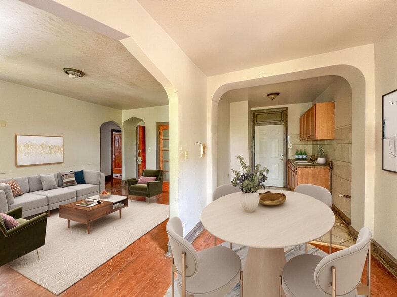 7951-7955 S Muskegon Ave, Chicago, IL for sale - Building Photo - Image 3 of 12