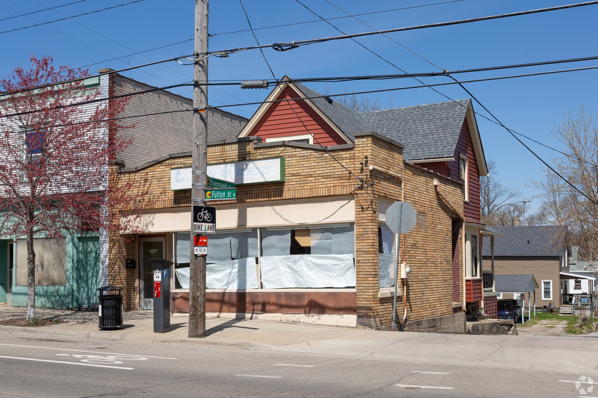 1127 E Fulton St, Grand Rapids, MI for sale Primary Photo- Image 1 of 1