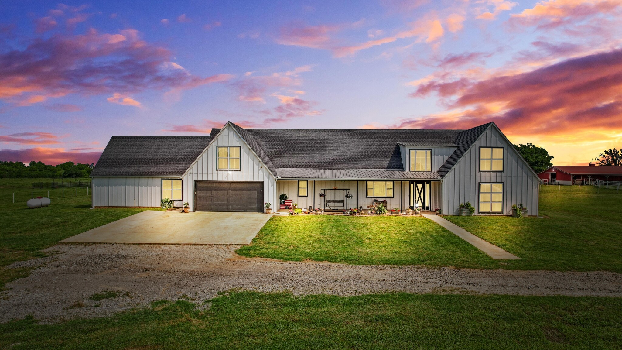 1714 Rodeo Rd, Durant, OK for sale Primary Photo- Image 1 of 1