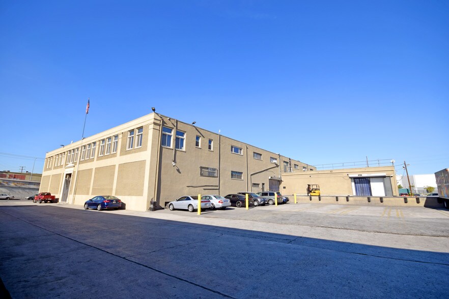 2421 E 16th St, Los Angeles, CA for sale - Building Photo - Image 1 of 1