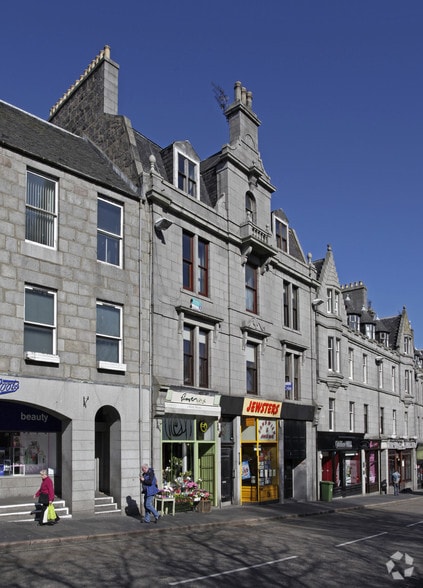 30-34 Schoolhill, Aberdeen for lease - Primary Photo - Image 1 of 1