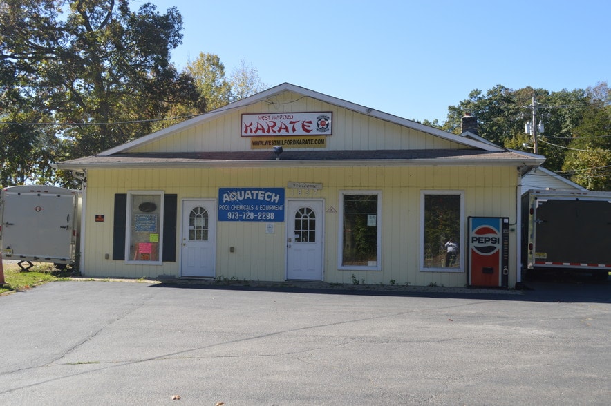 1837 Greenwood Lake Tpke, West Milford, NJ 07480