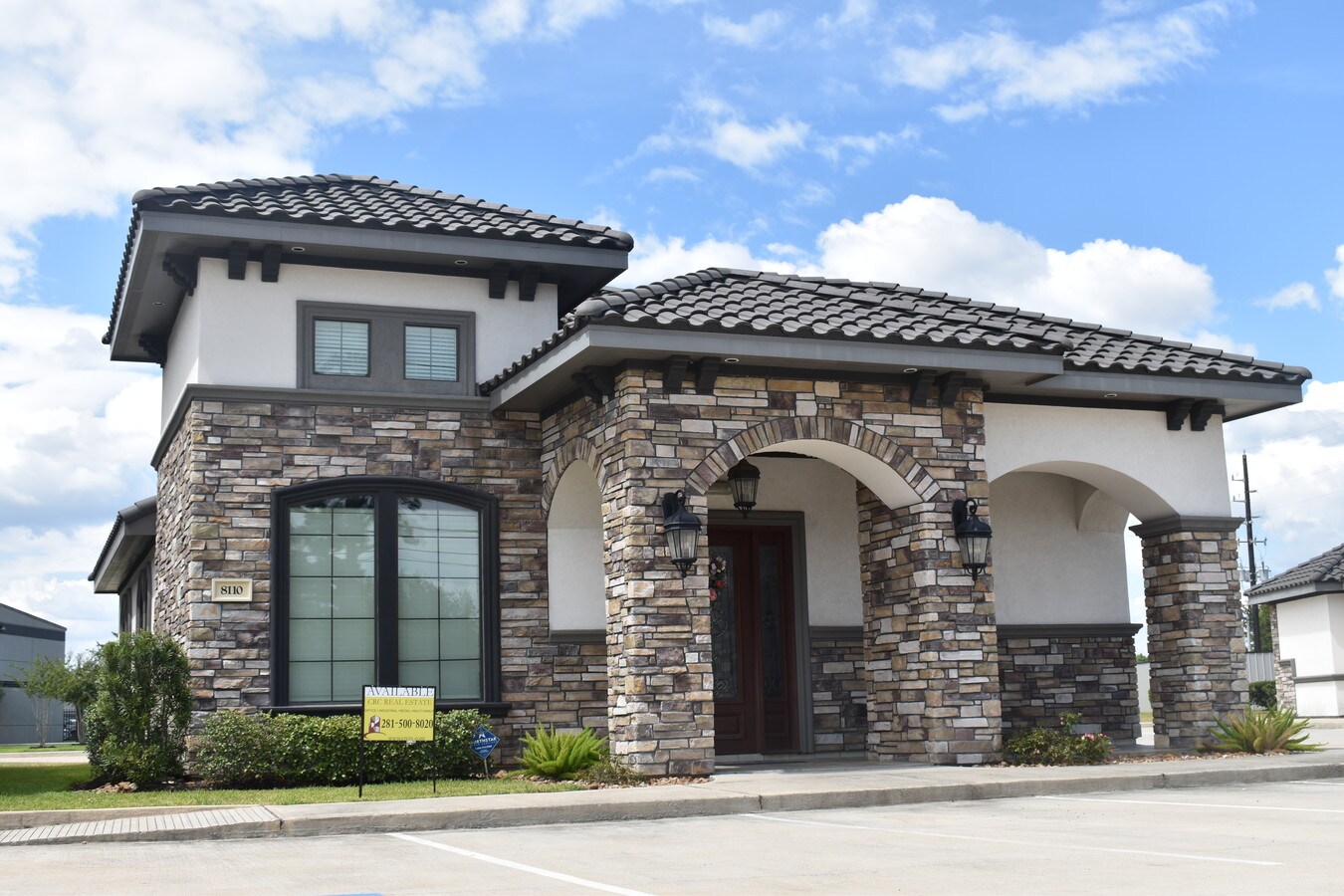 8110 Spring Cypress Rd, Spring, TX 77379