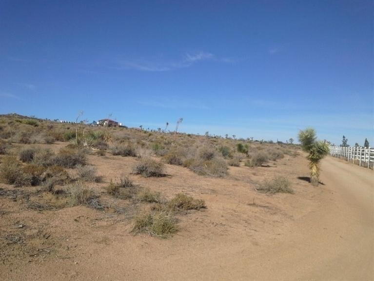 Corto Rd, Apple Valley, CA for sale Primary Photo- Image 1 of 1