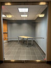 5202 Old Orchard Rd, Skokie, IL for lease Interior Photo- Image 2 of 5
