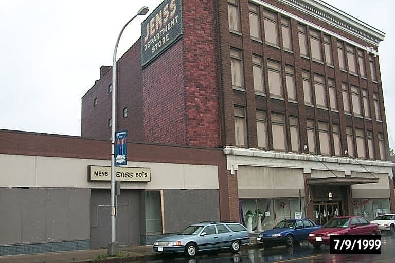 1708 Main St, Niagara Falls, NY 14305