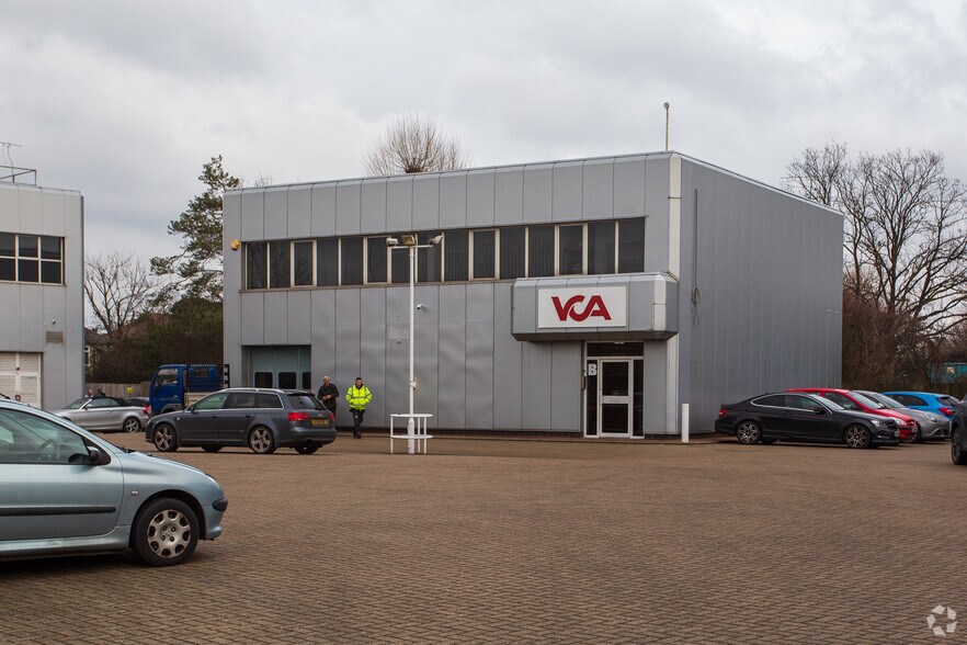 Unit B Hook Rise South, Surbiton, KT6 7LD