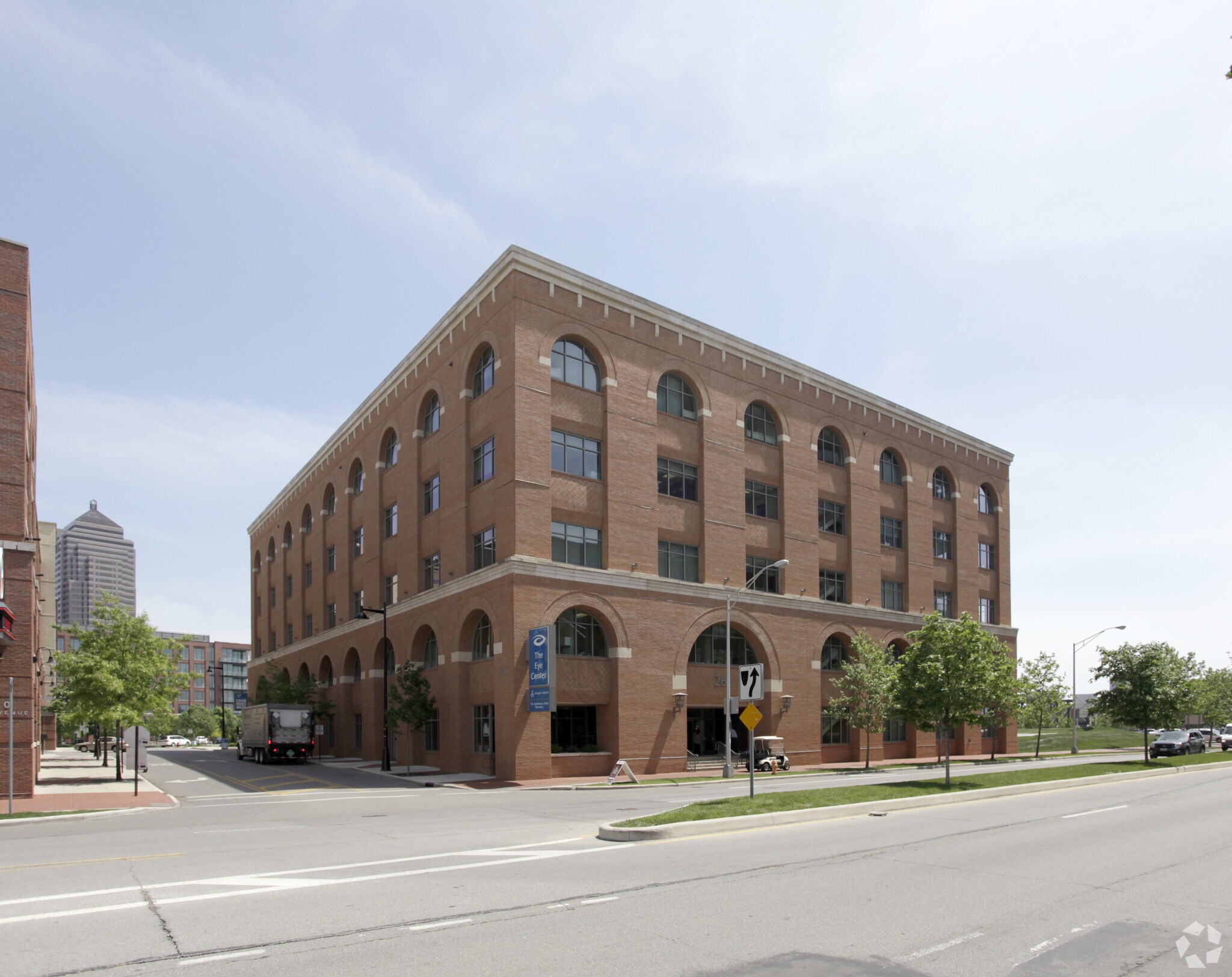 262 Neil Ave, Columbus, OH 43215 Eye Center