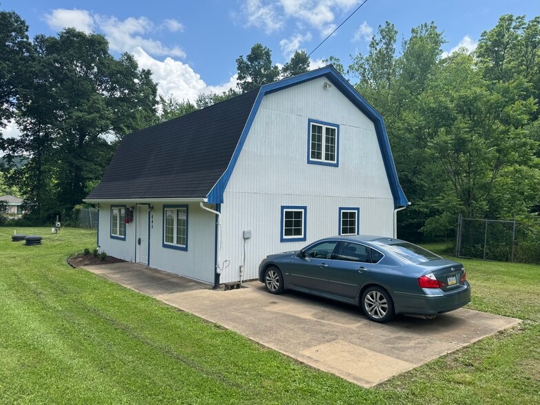 645 US-30 Rt, Clinton, PA for sale - Building Photo - Image 2 of 12