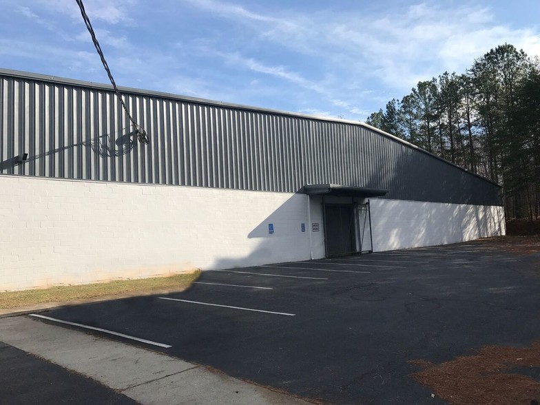 125 Martha St, Danville, VA for lease - Building Photo - Image 1 of 7