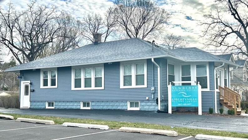 128 Newberry Ave, Libertyville, IL for lease Building Photo- Image 1 of 4
