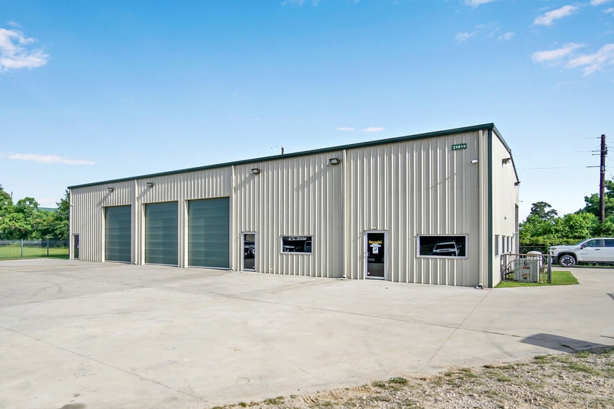 21627 Rhodes Rd, Spring, TX for lease - Building Photo - Image 3 of 16